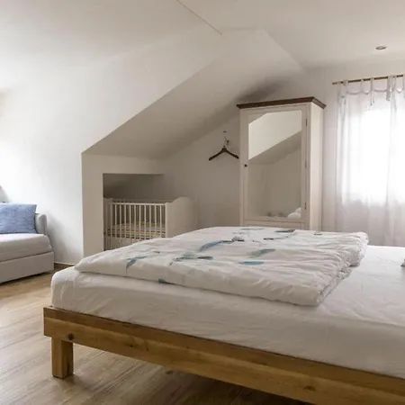 בית נופש With 2 Bedrooms *