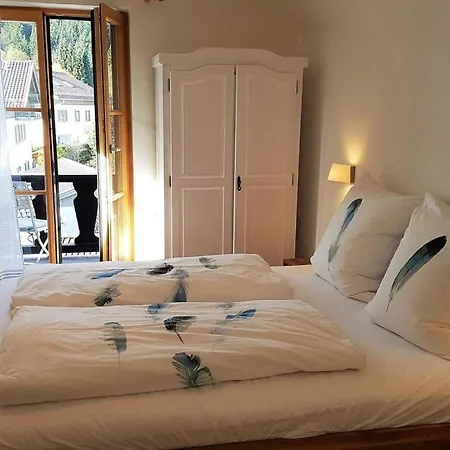 With 2 Bedrooms Casa de Férias